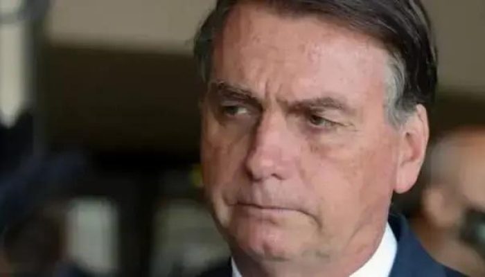 Bolsonaro e mais réus são ouvidos em interrogatório no STF hoje