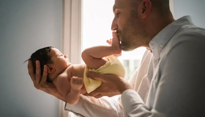 Brasil amplia licença-paternidade de 5 para 15 dias: Entenda as mudanças