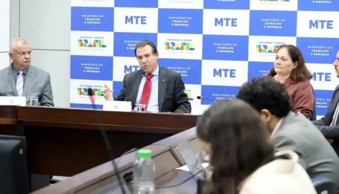 Brasil registra 257 mil novas vagas de trabalho em abril de 2025