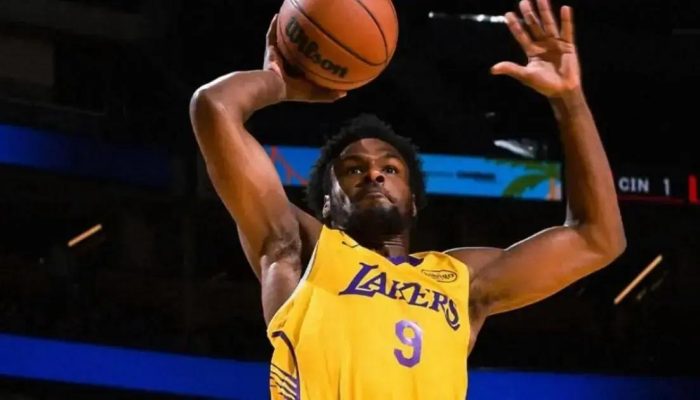 Bronny James se destaca no Lakers durante a NBA Summer League