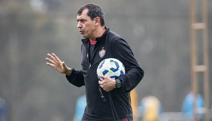 Carille fala sobre nova passagem pelo Vitória e estreia no Brasileiro