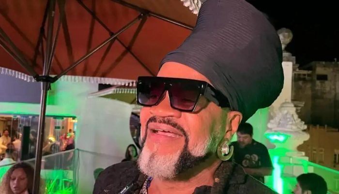 Carlinhos Brown planeja show orquestral para 30 anos do álbum Alfagamabetizado
