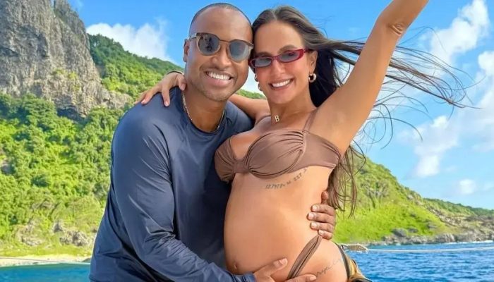 Carol Peixinho revela gravidez aos 40 anos com Thiaguinho