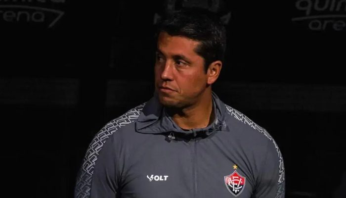 Carpini valoriza empate do Vitória e olha para próximo desafio no Brasileirão