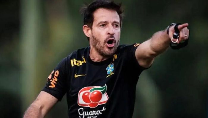 CBF anuncia saída de Ramon Menezes do comando da Seleção Sub-20