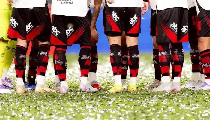 Chuva de papel picado atrasa Inter x Flamengo em 20 minutos na Libertadores