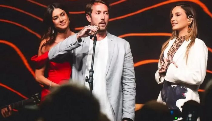 Claudia Leitte doa todo cachê em show contra a fome