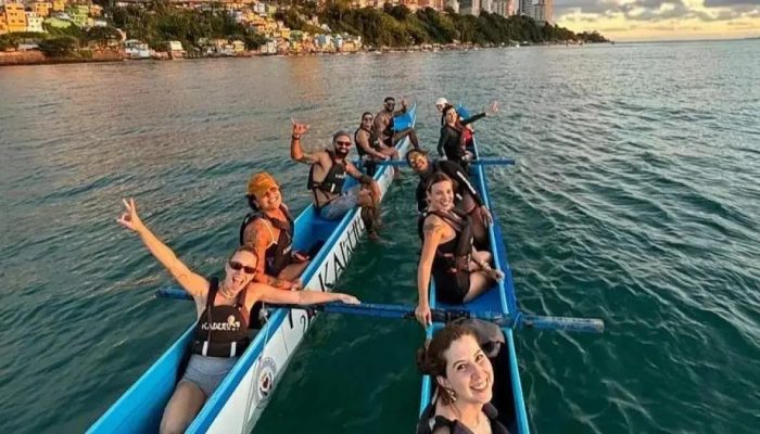 Clube de Canoagem Kaiaulu Realiza "Arraiá Kaiaulu" na Baía de Todos-os-Santos