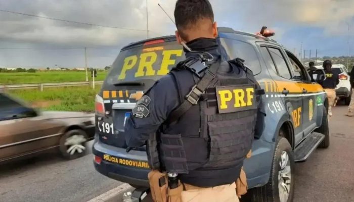 Colisão frontal na BR-349 deixa quatro mortos e três feridos graves em Correntina