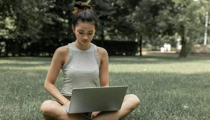 Como comunidades online ajudam profissionais em início de carreira