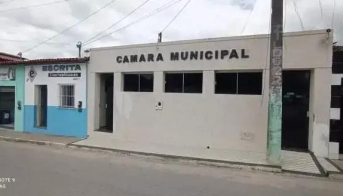 Contratos elevados na Câmara de Maiquinique geram desconfiança na população