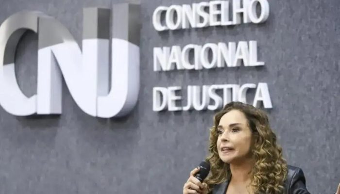 Daniela Mercury é homenageada pelo CNJ por defesa dos direitos LGBTQIA+