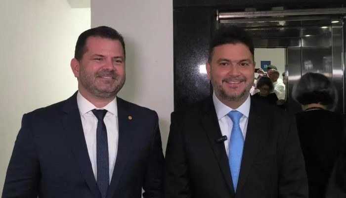 Deputado Angelo Coronel homenageia Luís Roberto Barroso com título de cidadão baiano