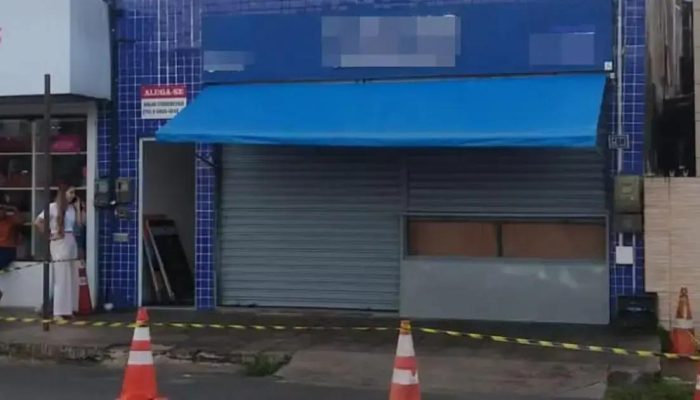 Desabamento em prédio em Dias D'Ávila deixa duas mulheres feridas