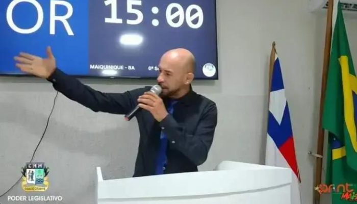 Discussão quente na Câmara de Maiquinique: vereador abandona tribuna