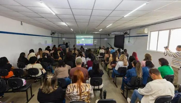 Encontro de Coordenadores Pedagógicos em Eunápolis Fortalece Educação Municipal