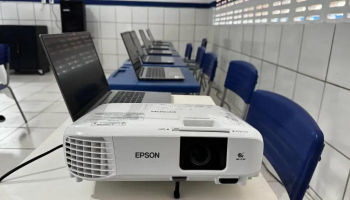 Escola Municipal Rodrigo Bomfim conquista olimpíada e inaugura laboratório