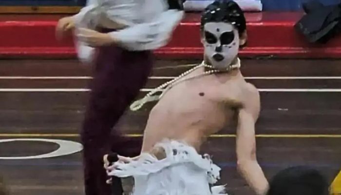 Estudante de Salvador impressiona Ney Matogrosso com performance