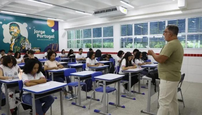 Estudo aponta que 71% dos alunos na Bahia têm aprendizado insuficiente em matemática