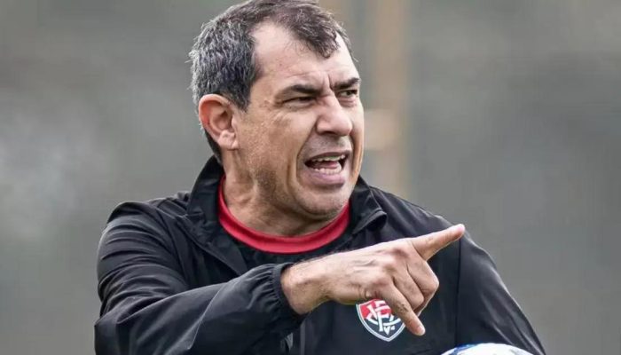 Fábio Carille aposta em retrospecto positivo contra o São Paulo