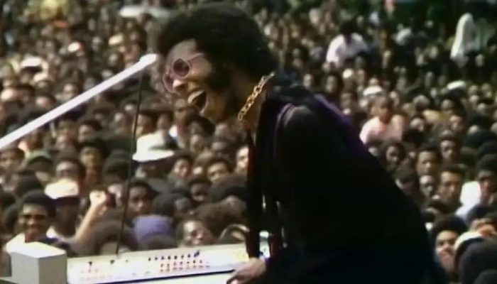 Faleceu Sly Stone, ícone do funk e da música americana