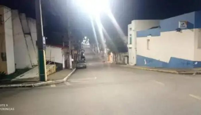 Família refém em Itarantim: momentos de pânico por homens armados