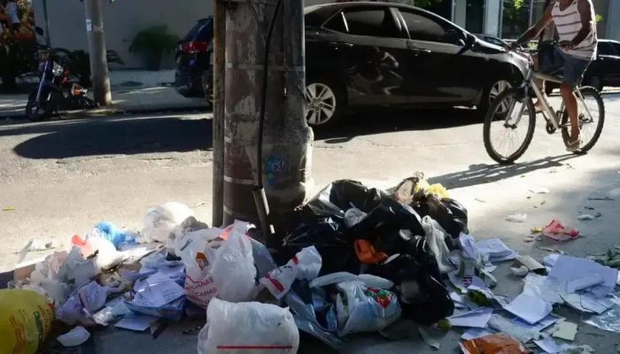 Feto encontrado em sacola de lixo gera repercussão em Cajazeiras, na Paraíba