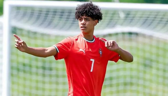 Filho de Cristiano Ronaldo estreia como titular na Seleção Sub-15 de Portugal