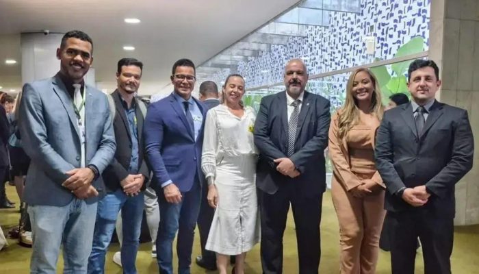 Fisioterapeutas da Bahia lutam por piso salarial em Brasília