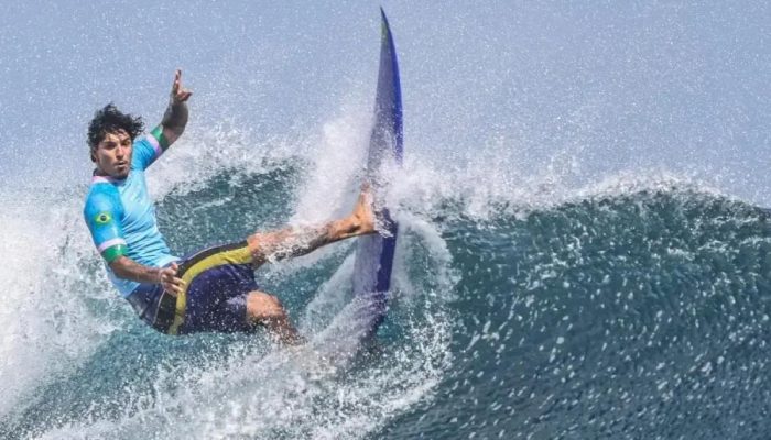 Gabriel Medina se prepara para voltar às competições de surfe após lesão