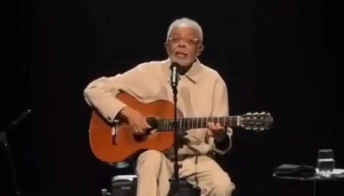 Gilberto Gil homenageia Preta Gil em sua primeira apresentação pós-falecimento