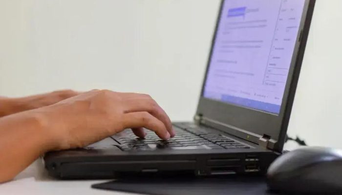 Governo brasileiro lança programa para formar novos programadores
