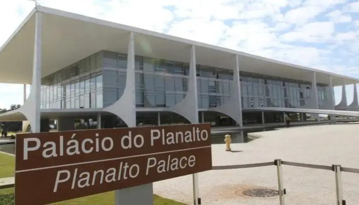 Governo Lula propõe regulação de plataformas digitais com poder de bloqueio