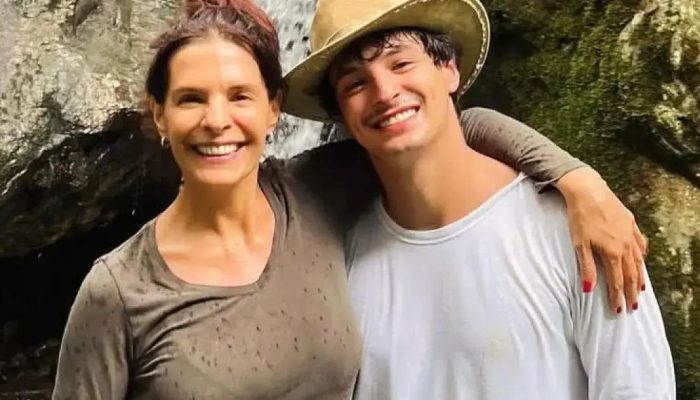 Helena Ranaldi exalta atuação do filho em remake de Vale Tudo