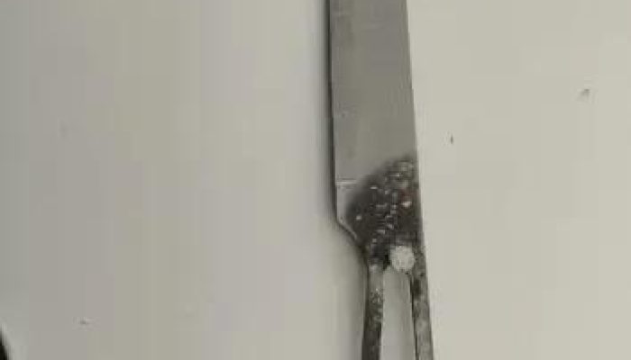 Homem armado com faca busca atendimento na UPA de Vitória da Conquista