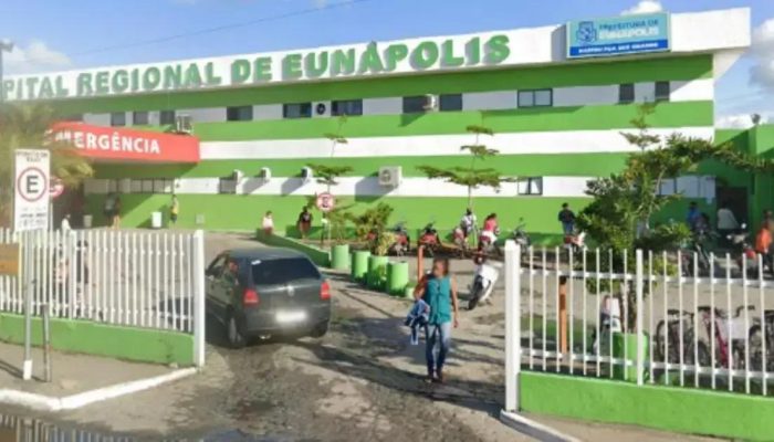 Homem ataca vizinho com facão em Eunápolis após discussão sobre comida