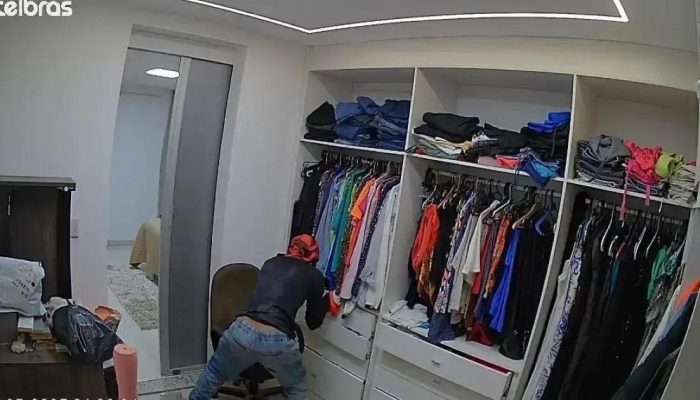 Homem de 50 anos confessa furtos em condomínios de luxo em Feira