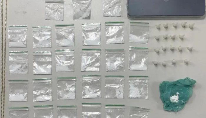 Homem é detido por tráfico de drogas em Camaçari, na Bahia