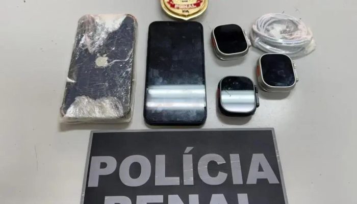 Homem é preso ao tentar entrar com celular no Conjunto Penal de Salvador