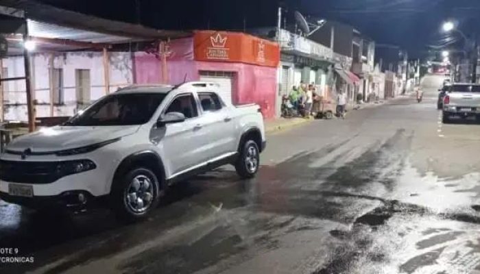 Homem embriagado provoca acidente em Itarantim e foge do local