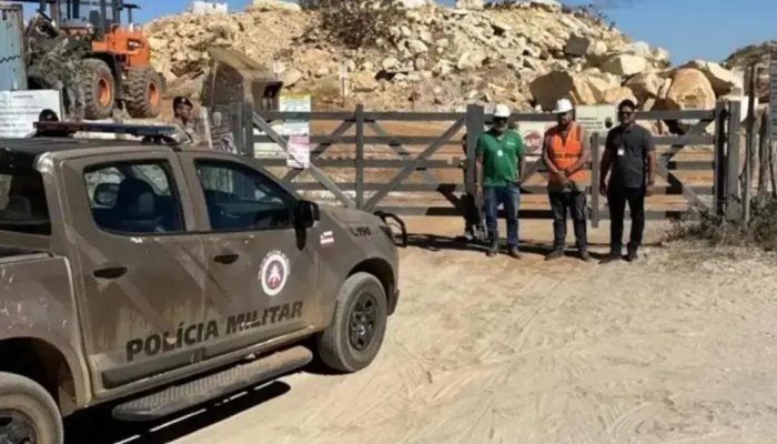 Interdição de mineração clandestina e apreensão de máquinas em Boquira