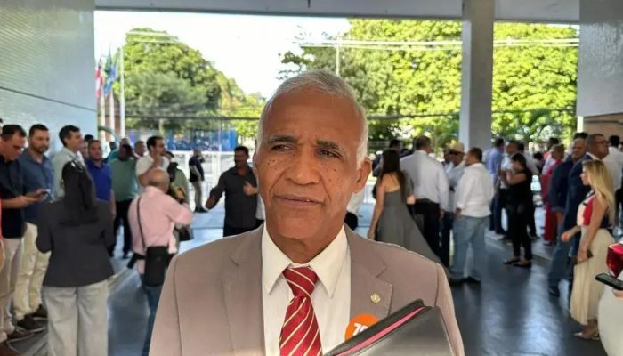 Isidório defende dosimetria para punições do 8 de janeiro e critica PEC da Blindagem