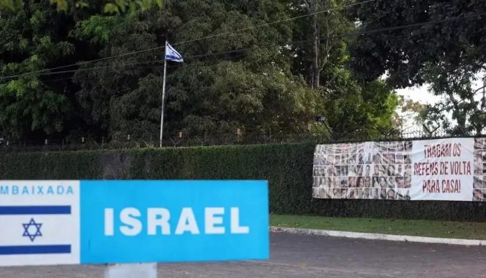 Israel fecha embaixada e consulado no Brasil após ataque ao Irã