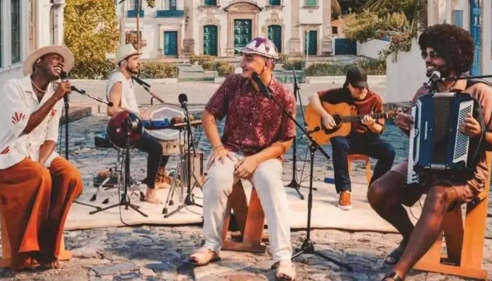 João Gomes e sua turnê "Dominguinho" com Jota.pê e Mestrinho