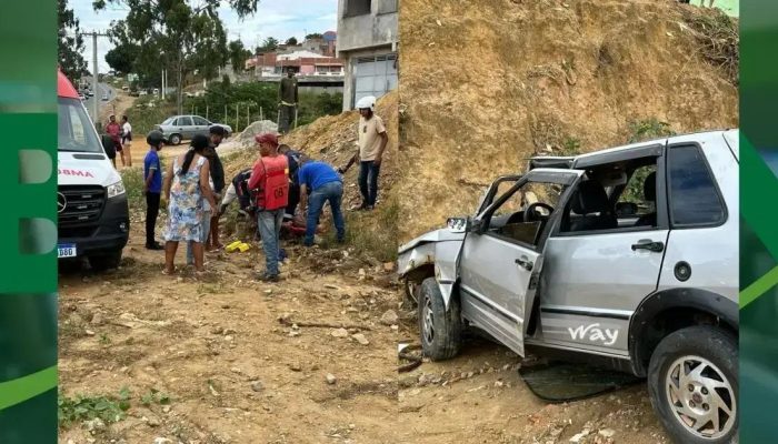 Jovem capota veículo após perder controle na BR-420 em Jaguaquara