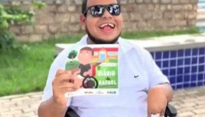 Jovem com paralisia cerebral lança biografia inspiradora e surpreende a todos