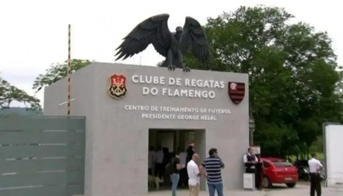 Justiça absolve todos os réus por incêndio no Ninho do Urubu que matou 10 jovens