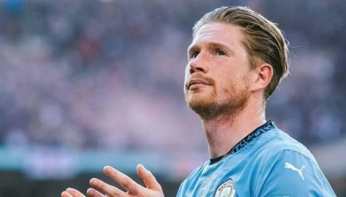 Kevin De Bruyne fecha contrato com o Napoli por duas temporadas