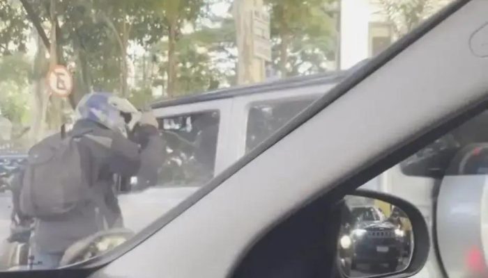 Ladrão tenta assaltar motorista em São Paulo e se dá mal