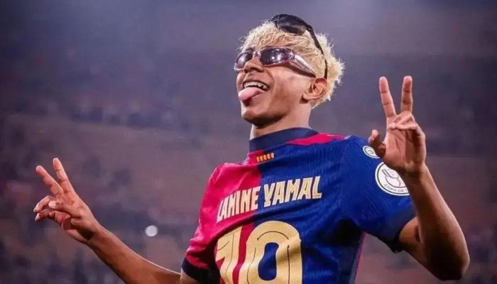 Lamine Yamal assume a camisa 10 do Barcelona na temporada 2025/26